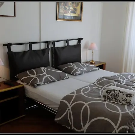 Piazza Goldoni Bed & Breakfast 3*