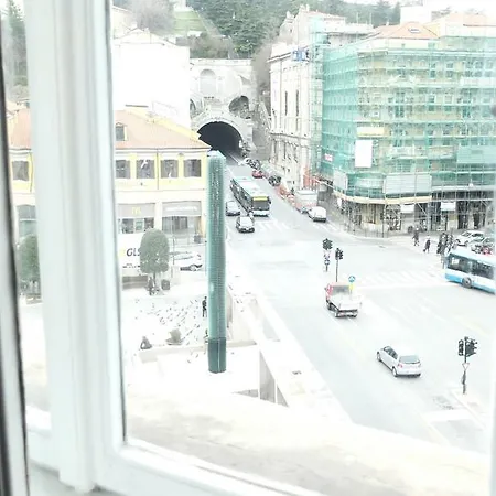 Piazza Goldoni 住宿加早餐酒店 的里雅斯特