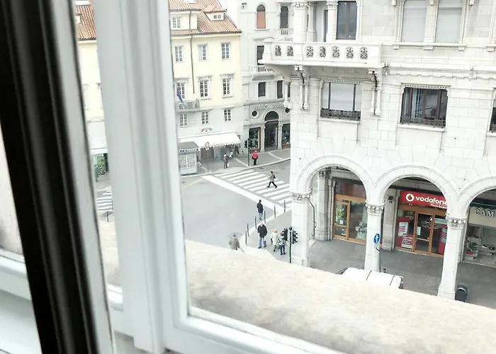 Piazza Goldoni 3* 트리에스테