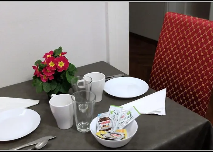 Piazza Goldoni Terst