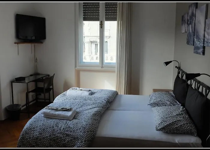 Piazza Goldoni Bed and breakfast Trieste