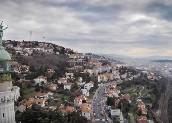 Piazza Goldoni 3* 트리에스테